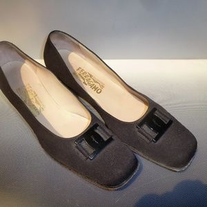 Ferragamo party small heel square toe  logo buckle